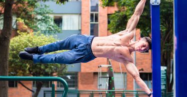 difference between calisthenics and bodyweight