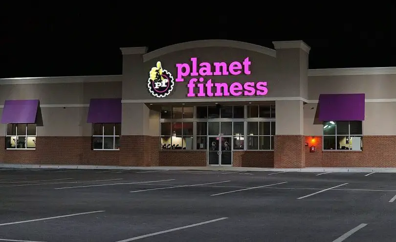 Does Planet Fitness Have a Basketball Court
